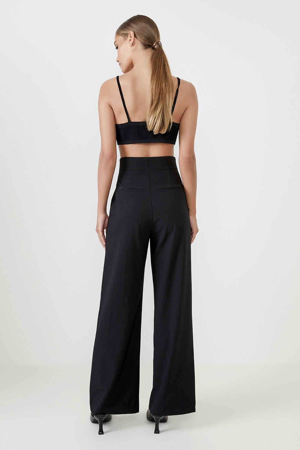 Women's Trousers & Shorts | Wide Leg, Cropped & More | Phase Eight |